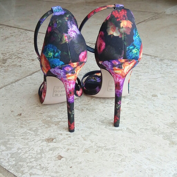 Host Pick🔥ASOS Halcyon Floral Heeled Sandals🔥 - Picture 6 of 8